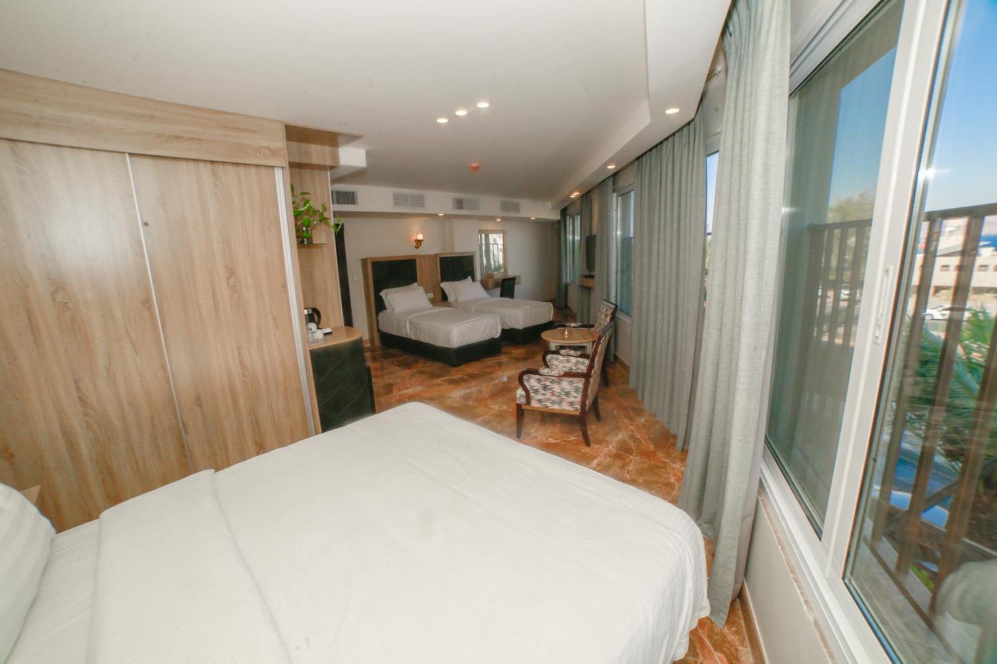 Yafko Hotel Aqaba Exteriör bild