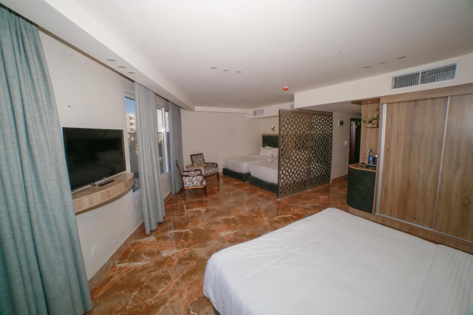 Yafko Hotel Aqaba Exteriör bild